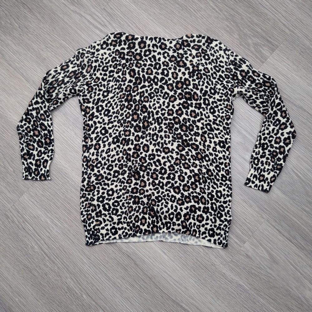 Ann Taylor Leopard Print Mesh Stitch Sweater - Picture 5 of 6